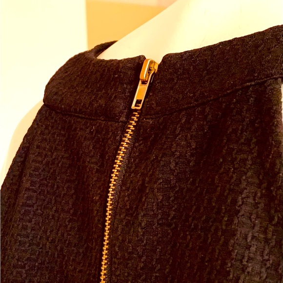 Eye-Catching LBD Mini!! - Picture 3 of 4